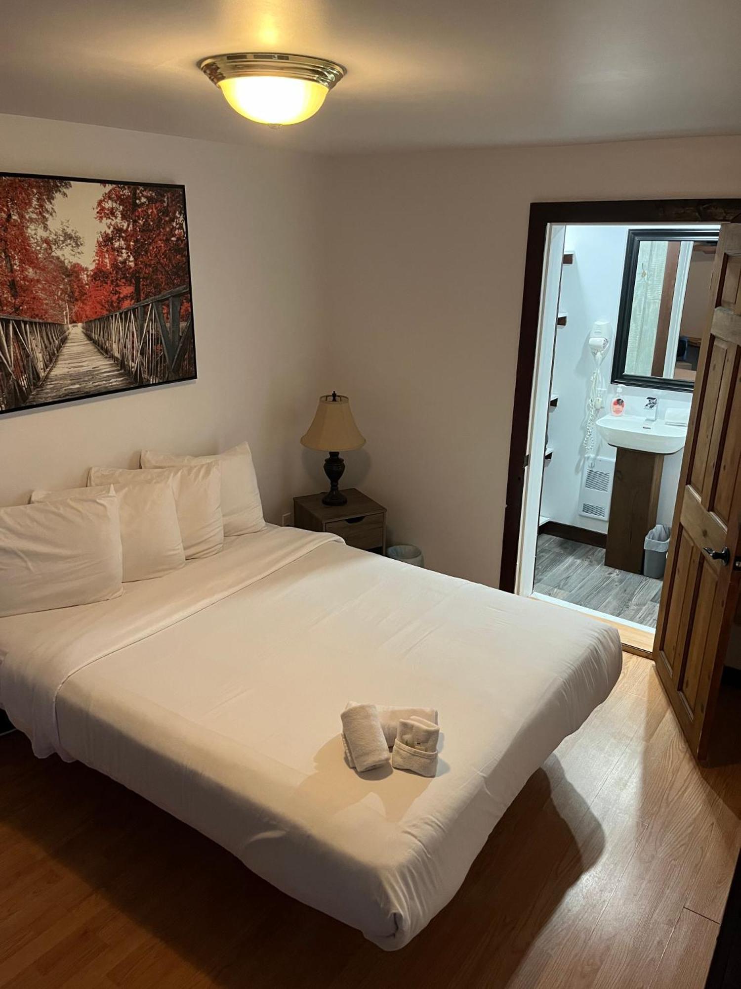 Auberge De Ferme-Neuve Lac-Saint-Paul Extérieur photo