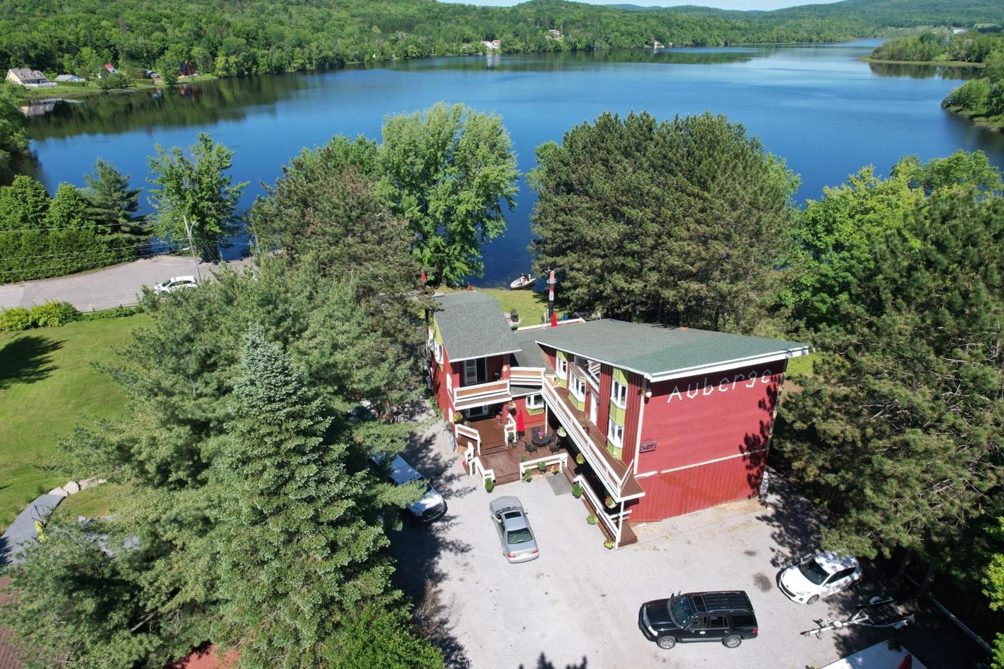 Auberge De Ferme-Neuve Lac-Saint-Paul Extérieur photo